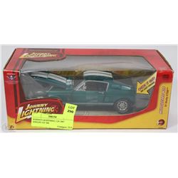 JOHNNY LIGHTNING 1:24 1967 SHELBY GT 500
