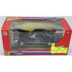 JOHNNY LIGHTNING 1:24 1967 SHELBY GT500