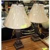 Image 1 : PAIR OF MATCHING END TABLE LAMPS