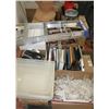 Image 1 : 2 PALLETS OF ESTATE HOUSEWARES INCL COFFEE POT,