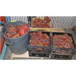 PALLET WITH LARGE AMOUNT OF PIPE FITTINGS