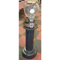 VINTAGE WORKING DOUBLE SIDED BUBBLE GUM MACHINE