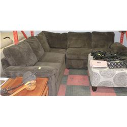 DARK GREEN FABRIC SECTIONAL