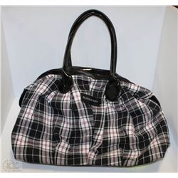 REPLICA BURBERRY PURSE