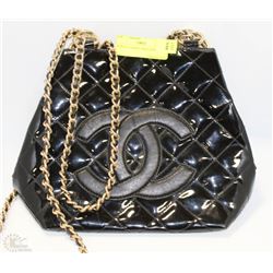 REPLICA CHANEL SHOULDER BAG