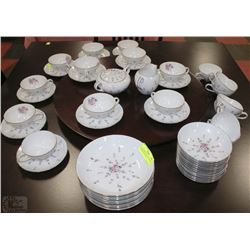 52PC ROSEBUD FINE CHINA SET INCL CREAM AND SUGAR