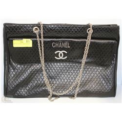 REPLICA  CHANEL SHOULDER BAG