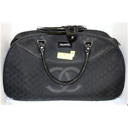 REPLICA  CHANEL CARRY ON