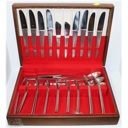 UNIQUE DESIGN AMBOSS ROSTFREI 48-PC S.S.