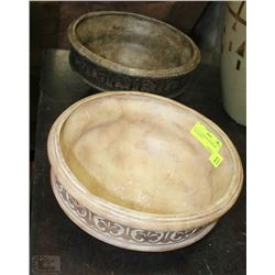 SET OF 2 ASSORTED SHOWHOME FRUIT BOWLS