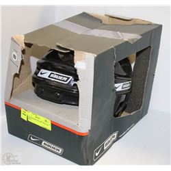 BAUER HOCKEY HELMET NEW SIZE SMALL