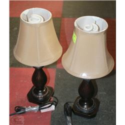2 SMALL LAMPS WITH SHADES,BROWN STRESSED COPPER