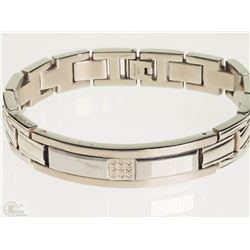 #33-MEN'S STAINLESS STEEL DIAMOND BRACELET