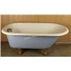 Image 1 : Vintage Claw Foot Bathtub