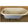 Image 2 : Vintage Claw Foot Bathtub