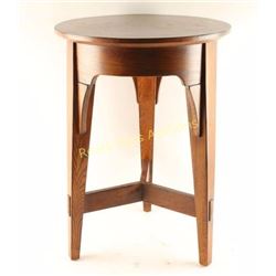 Arts & Crafts Style Oak Side Table