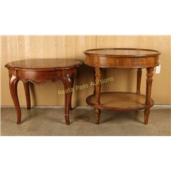 Lot of 2 Side Tables