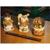 Image 1 : Christmas Ornaments, Snow Globe
