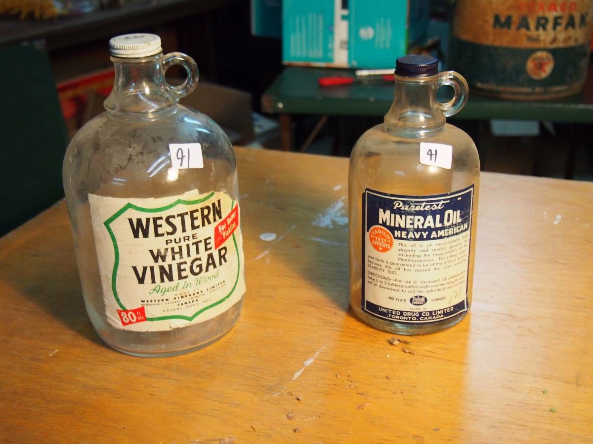 White Vinegar And Mineral Oil Glass Containers