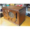 Image 2 : Antique Viking Wooden Tube Radio