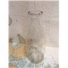 Image 3 : Johnstone Dairies Moosejaw Sask. Milk Bottle (small Lip Chip)