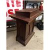Image 3 : Church Pulpit, 24"x22"x40"