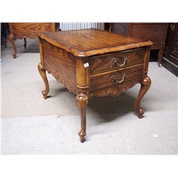 Antique Wooden End Table 21”x28”x22”