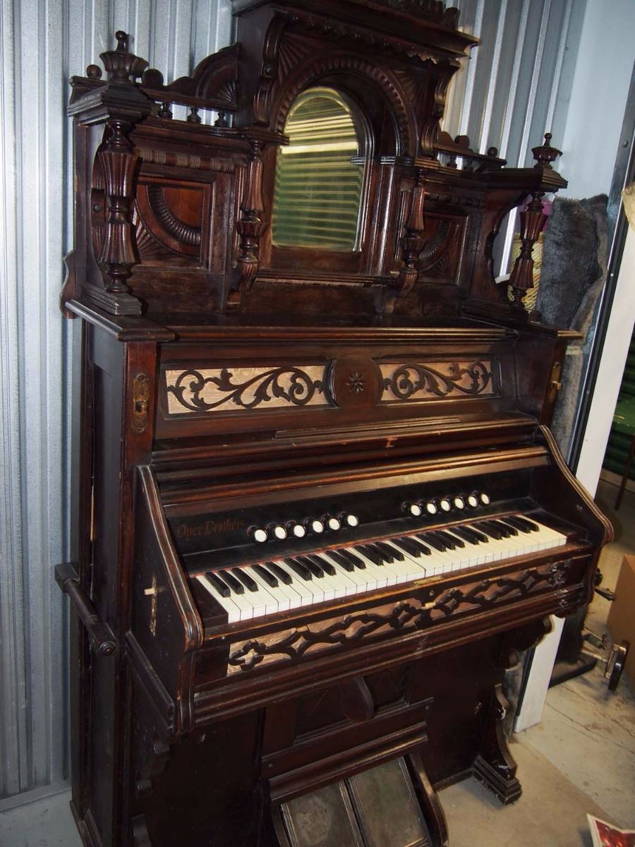 Dyer Brothers St.Paul Ornate Antique Wood Piano with Removable Top