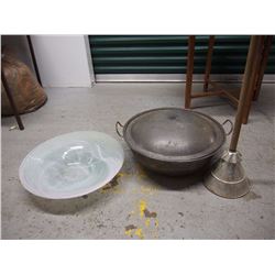 Metal Basin, Speedy-Washer Hand Washer, with Glass Bowl