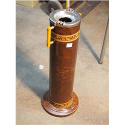 Bakelite Handled 1930’s Fancy Ashtray 23”