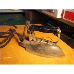 Electric Iron Model E1-19, Leeder's Ltd.