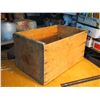 Image 4 : Genuine Grist Sewing Aid Kit, and Wooden Applebox Crate