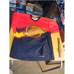 Signed Canucks Jersey (#10 Tikkanen) (Bure, Linden, Etc. 1995/96)