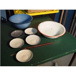 Lot Of Enamelware (Bowls, Saucers)
