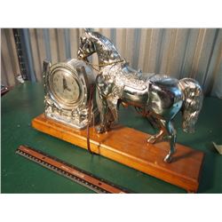 Horse Statue Clock
