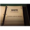 Image 4 : White Binders (2) Full Of White Manuals