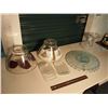 Image 3 : Lot Of Glass Serving Bowls And Trays