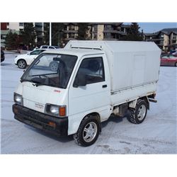 1991 Hijet Diatshu, Manual, 77,000 KM, With Custom Box