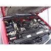 Image 16 : 2000 Chevrolet Red S-10 Pickup Truck, 4WD, Extended Cab, Short Box, 185,058 KM