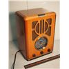 Image 1 : Thomas Collector’s Edition Wood Radio, Cassette Player On Side, Working