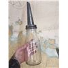 Image 5 : Antique Quart Oil Bottle With Top