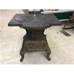 Antique Rancher no.90 Cast Iron Stove (22" Tall 22” x19” Top)