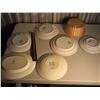 Image 2 : Lot Of Dishware
