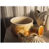 Image 5 : Lot Of Dishware (Kettle, Cream And Sugar, Tea Cup, Etc.)