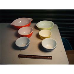 Lot of Pyrex Mixing Bowls