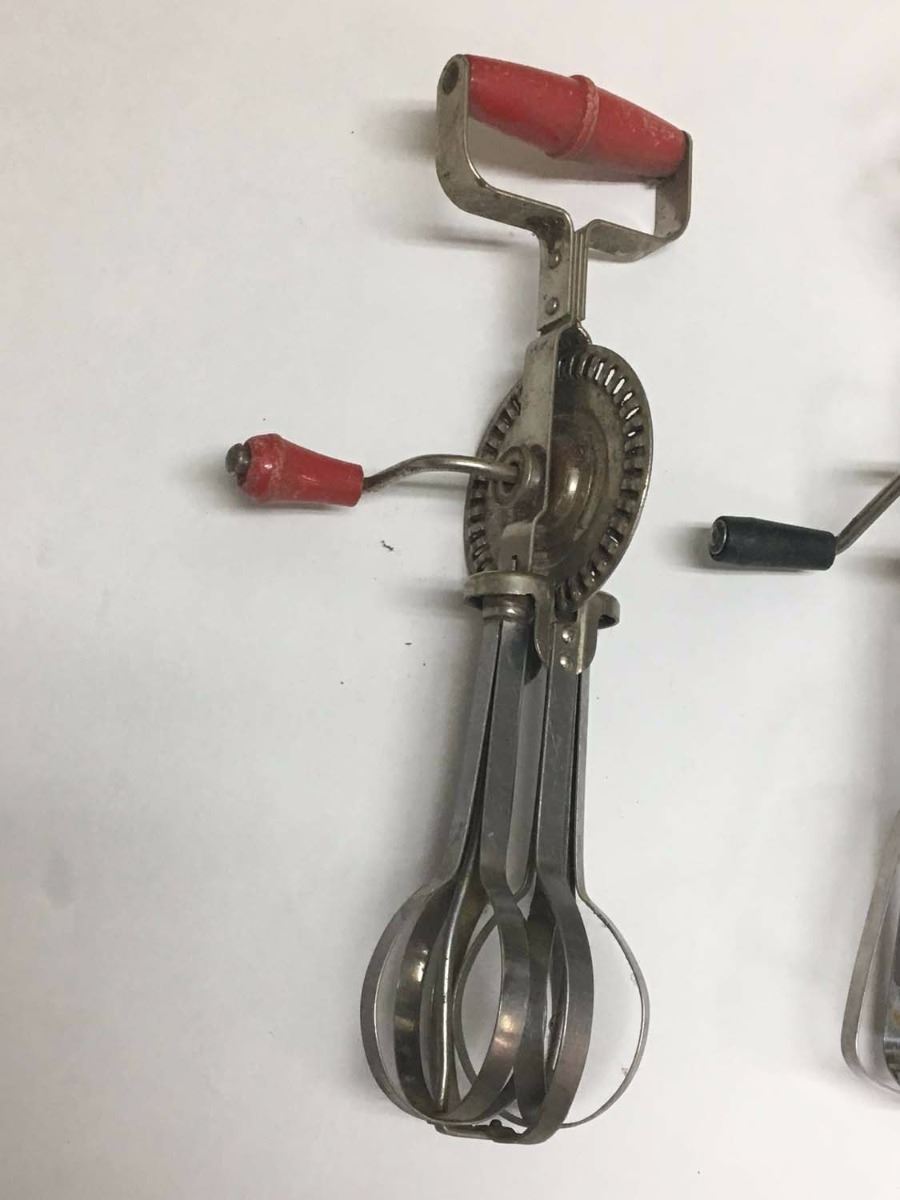 Lot (3) Vintage Hand Mixers Bodnarus Auctioneering
