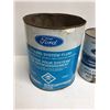 Image 3 : Lot (2) Ford Cans Oil & Anti-freeze