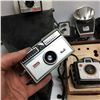 Image 7 : Lot Of Vintage Cameras (Kodak, Poloroid, Canon)
