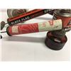 Image 2 : Lot (3) Vintage Insect Sprayers Unico Black Flag Universal