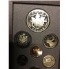 Image 2 : SPECIALEDITION NATIONAL WAR MEMORIAL MONUMENT, REMEMBERANCE DAY 1994 PROOF SET WITH .925 SILVER